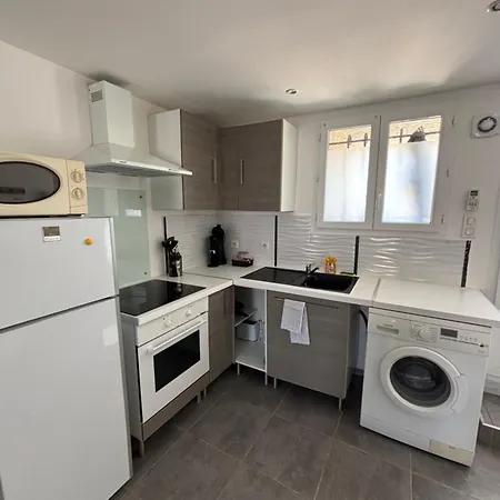 Unique Cosy Dans Avec Piscine Tres Bien Place Apartamento