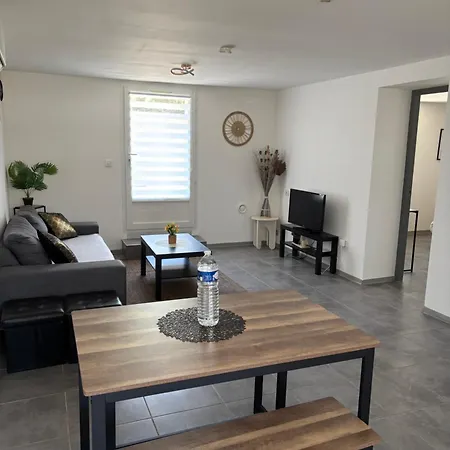 Apartment Unique Cosy Dans Avec Piscine Tres Bien Place *